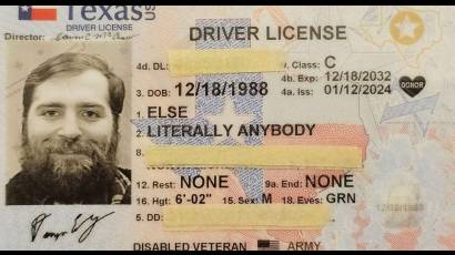 Hombre en Texas cambia de nombre a Literalmente cualquier otra persona