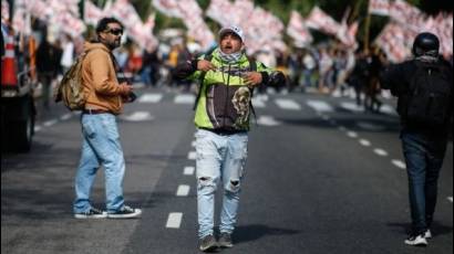 La marcha fue reprimida por fuerzas de seguridad, por lo que hubo heridos y detenidos