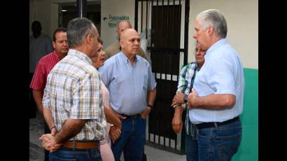 El mandatario cubano visita San José de Las Lajas