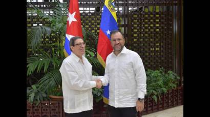 Cancilleres de Cuba y Venezuela