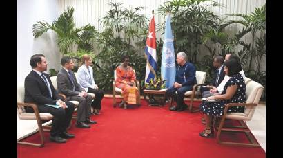 Miguel Díaz-Canel Bermúdez y Winnie Byanyima