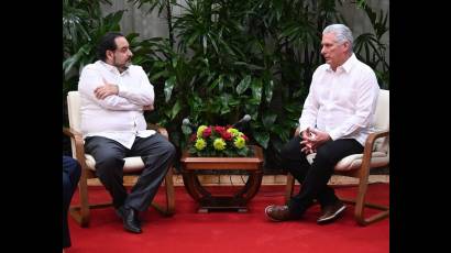 Miguel Díaz-Canel Bermúdez, y Andrés Rebolledo Sitmans