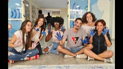 La Feria Calidoscopio reúne a estudiantes y profesores universitarios