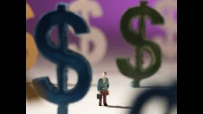 Aumenta brecha salarial entre directores ejecutivos y trabajadores en Estados Unidos