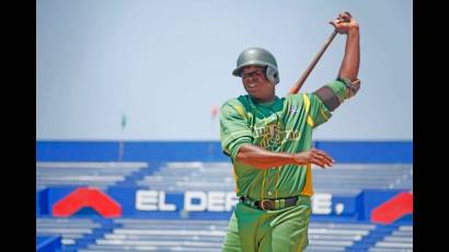 William Saavedra.