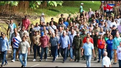 Peregrinación en homenaje a Camilo Cienfuegos