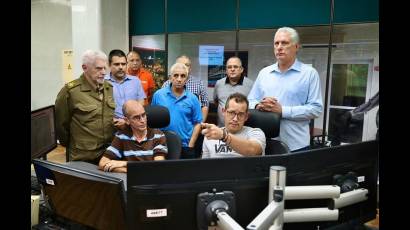 El Presidente cubano en el Despacho Nacional de Carga