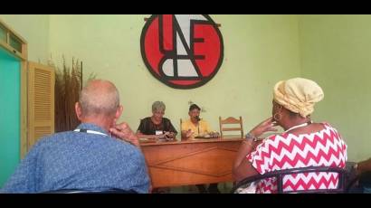 Pineros de Corazón homenajeó a Enrique González, defensor de la música campesina en la Isla de la Juventud