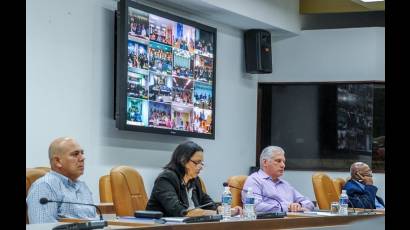 Presidente de la República, Miguel Díaz-Canel Bermúdez, en la reunión