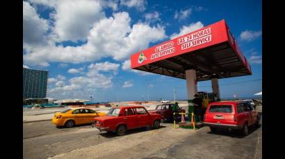En todos los servicentros de Cuba: nueva forma de venta de gasolina