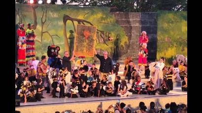 Compañía infantil de teatro La Colmenita