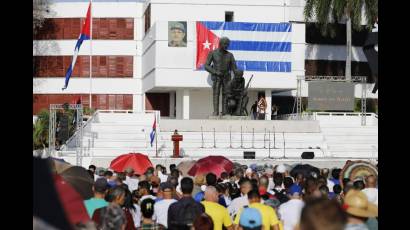 La abogada Lídice Carballo confirmó el compromiso de la juventud con la revolución.