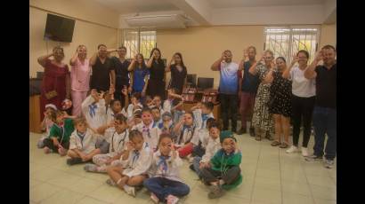 Juventud Rebelde, como multiplataforma mediática, y la escuela primaria Frank País García, reconocida como una de las instituciones culturales más importantes de la comunidad, iniciaron desde inicios de este curso escolar que ya casi termina un provechoso camino de experiencias y trabajos conjuntos