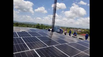 Etecsa trabaja en el programa de cambio de matriz energética, una alternativa de cara a las limitaciones de combustible y electricidad que enfrenta el país.