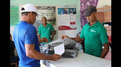 Santiago de Cuba se recupera del huracán Melissa