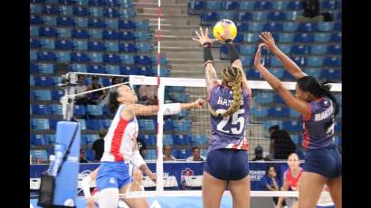 Cuba tercera en preolímpico de voleibol femenino