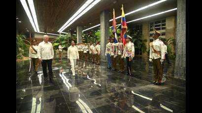 El Presidente Miguel Díaz-Canel Bermúdez recibe en el Palacio de la Revolución al Presidente de la República de Colombia, Gustavo Petro Urrego.