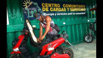 Una salida al bloqueo energético del gobierno de los Estados Unidos a Cuba, es la construcción de unos 30 centros de carga comunitarios en Guantánamo.