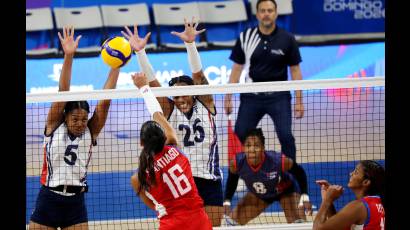 La escuadra cubana de voleibol femenino enfrentó a Puerto Rico en su primer partido de estos Juegos Centroamericanos.