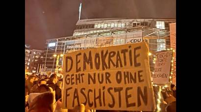 La democracia solo funciona sin el fascismo