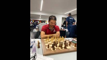Ermes Espinosa volvió a ganar, esta vez en el duelo contra Chipre