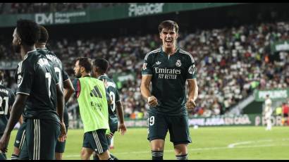 Por segunda vez en seis jornadas de liga, Carlos Espí marca el gol de la victoria del Real Madrid