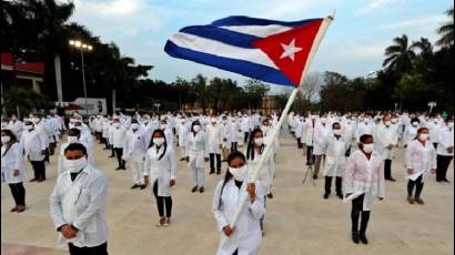 Galenos cubanos en Uruguay