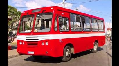 Empresa Provincial de Transporte en Cienfuegos emprende acciones para mejorar la movilidad de la población, mediante el empleo de combustible importado