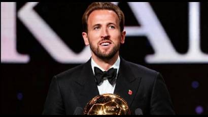 Harry Kane superó en las votaciones a Kylian Mbappé y a Lamine Yamal para quedarse con el balón de oro