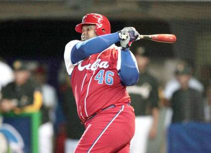 Preselección cubana de béisbol se prepara para Copa del Mundo en Europa