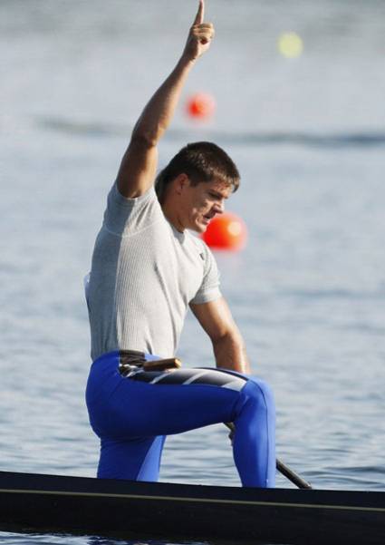 Uzbeco Menkov Vadim, campeón de la canoa a mil metros