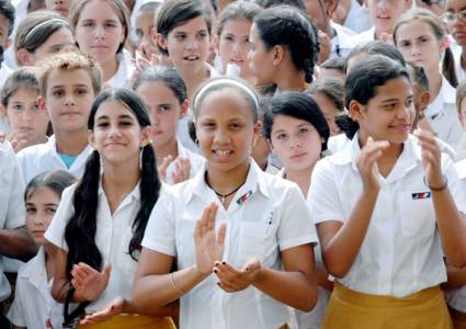 Nuevas condiciones para el estudiantado cubano