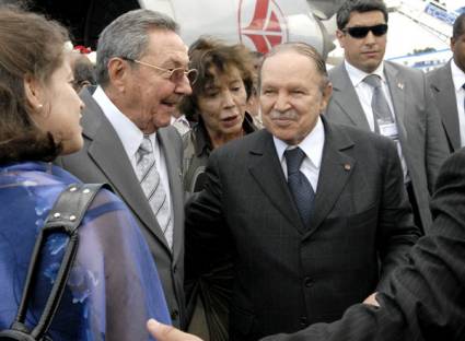 Abdelaziz Bouteflika, presidente de la República Argelina Democrática y Popular, inicia visita oficial y amistosa a Cuba