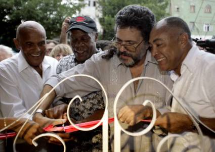 Belafonte y Glover en La Habana