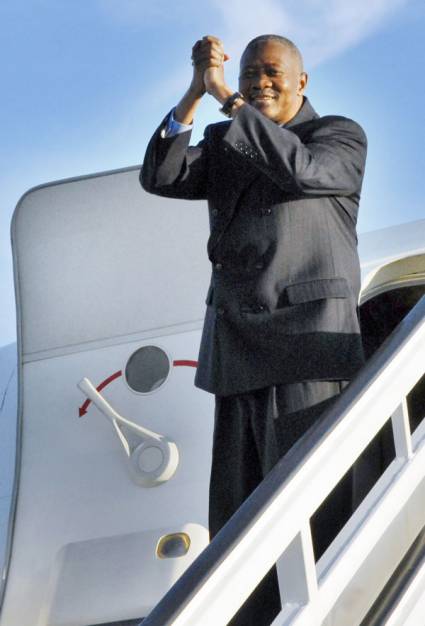 Presidente de Mali, concluyó visita a Cuba