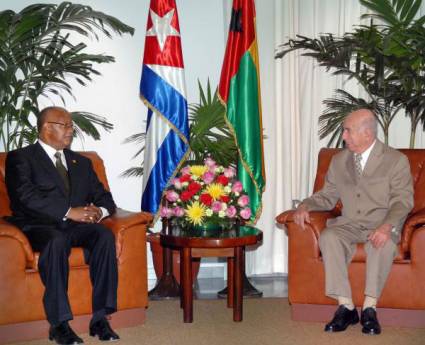 Recibe Machado Ventura a Primer Ministro de Guinea Bissau