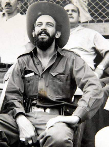 Camilo Cienfuegos vive en el recuerdo del pueblo cubano