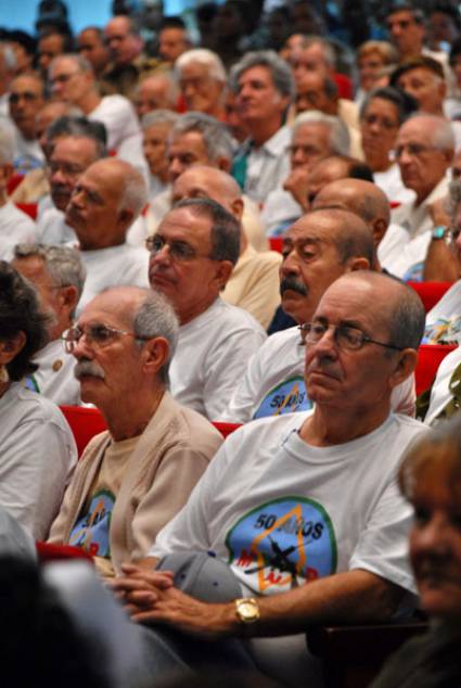 Acto político-cultural celebrado en la Sala Universal de las FAR