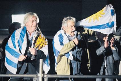 Elegido José Mujica presidente de Uruguay 