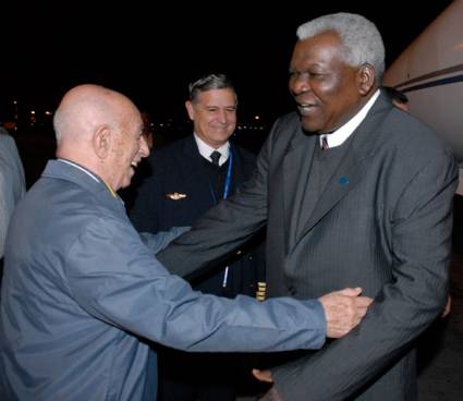 Machado recibe a delegación cubana que participó en cumbre de Copenhague