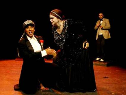 Premian al teatro cubano