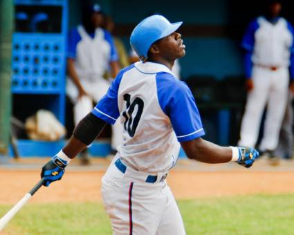 Industriales avanza a semifinales