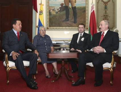 Hugo Chavez y Alexander Lukashenko