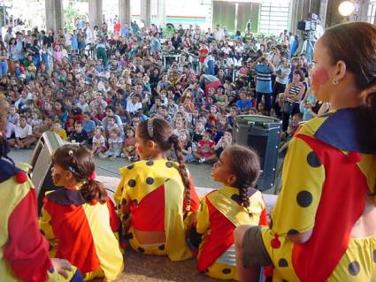 Preparan en Cuba festejos por aniversario de la organización juvenil