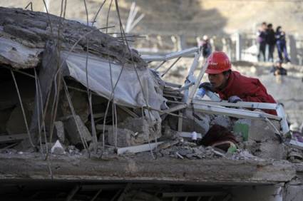 Continuan obras de rescate en China