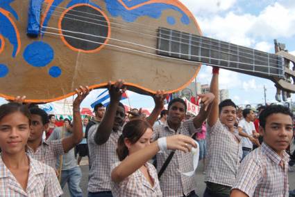 Todos en la plaza