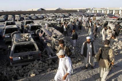 Insurgentes afganos atacan cuartel de apoyo a la OTAN