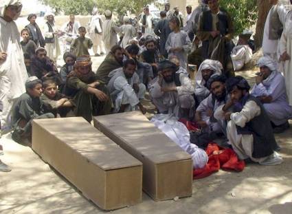 Más de un centenar de víctimas por atentado en Kandahar