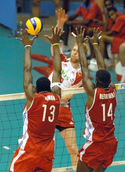 Cuba lidera invicta grupo D de la Liga Mundial de voleibol