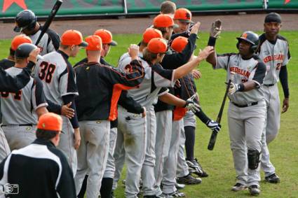 Holanda derrota a Cuba en la Semana Beisbolera de Haarlem